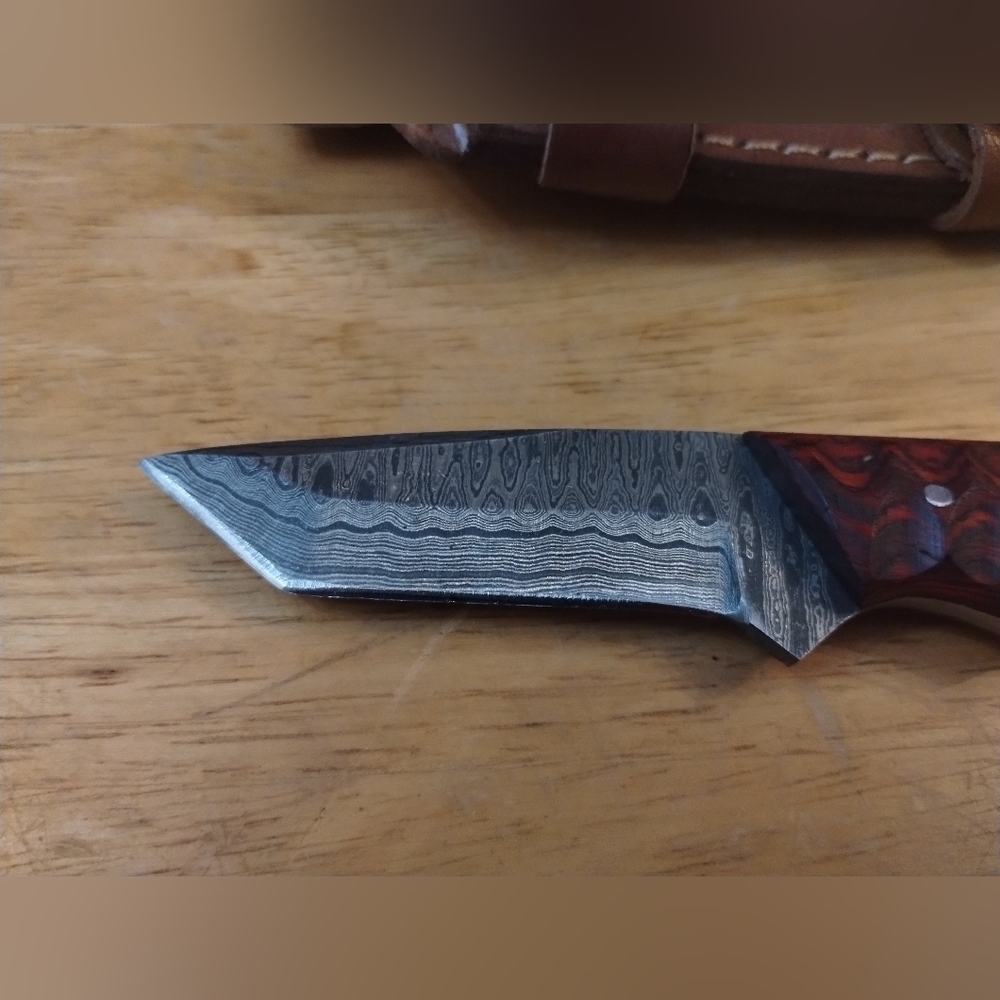 New Damascus steel blade men's hunting knife with sheath red handle - Picture 2 of 9